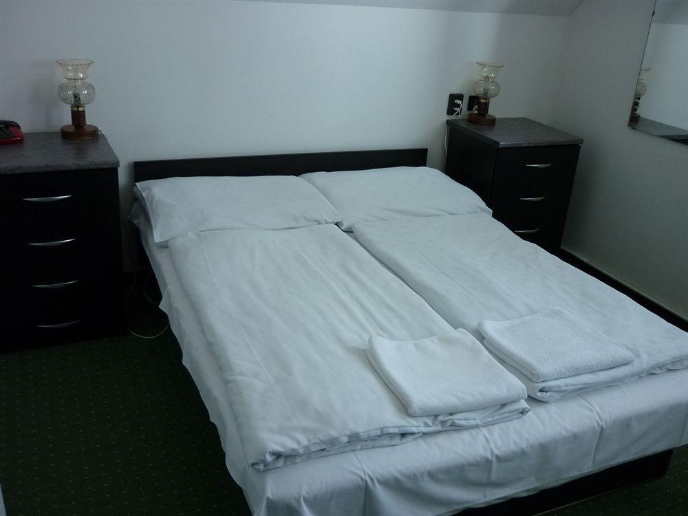 בודפשט Budai Hotel מראה חיצוני תמונה