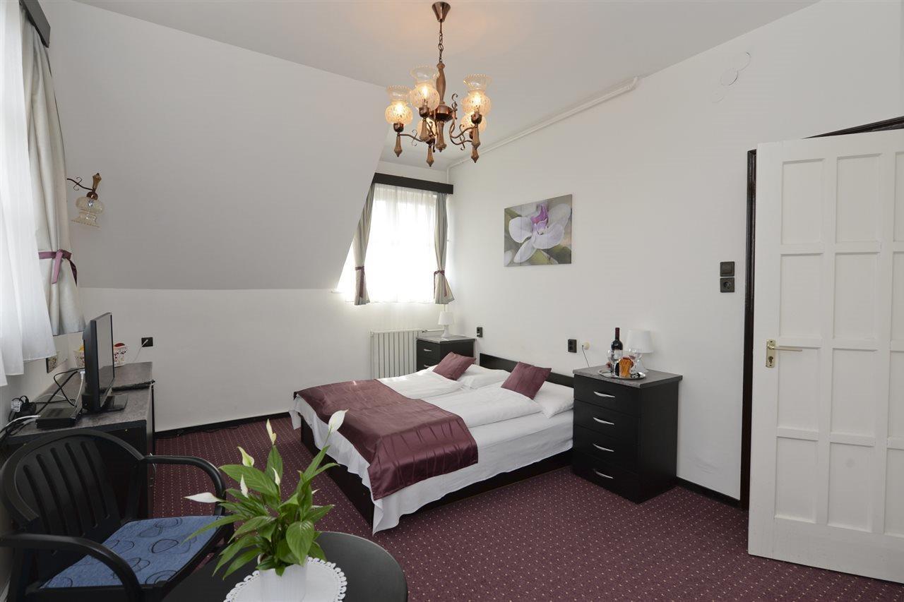 בודפשט Budai Hotel מראה חיצוני תמונה