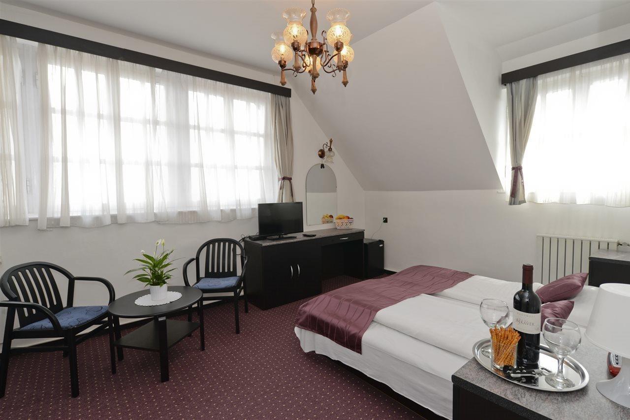 בודפשט Budai Hotel מראה חיצוני תמונה